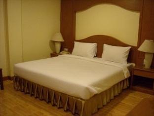 U Tai Tip Guest House Phuket Exterior photo