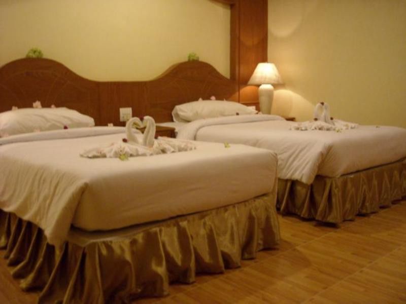U Tai Tip Guest House Phuket Exterior photo