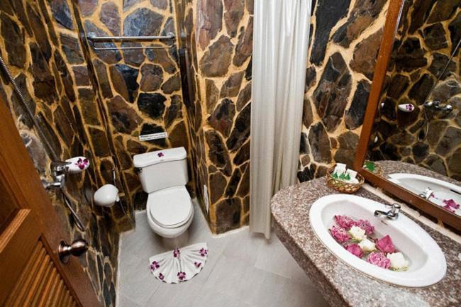 U Tai Tip Guest House Phuket Exterior photo